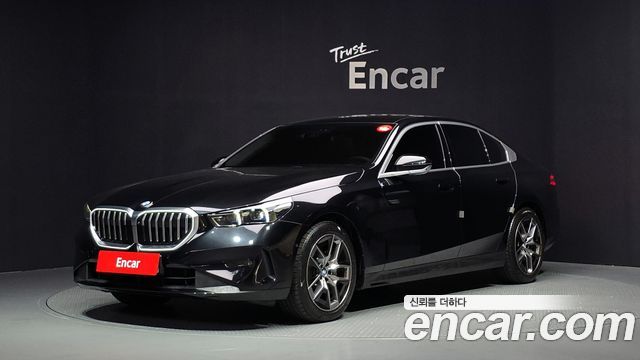 BMW 5 Series — exterior