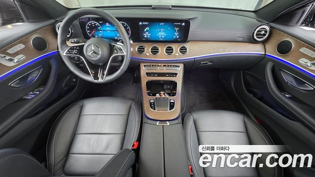 Mercedes-Benz E-Class — interior