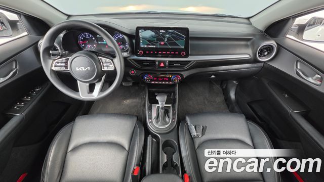 Kia K3 — interior
