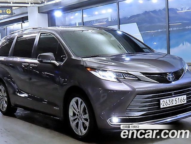 Toyota Sienna — exterior