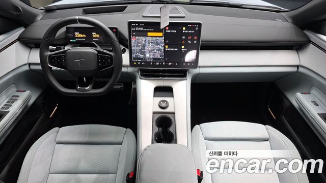 Polestar 4 — interior