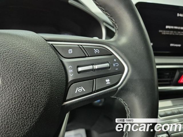 Hyundai Santa Fe — interior