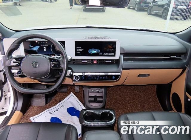 Hyundai IONIQ 5 — interior