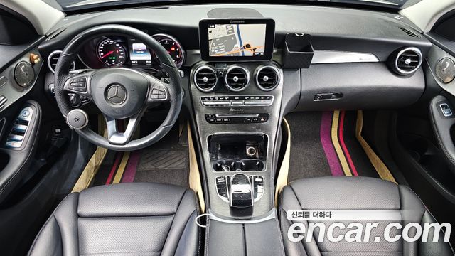 Mercedes-Benz C-Class — interior