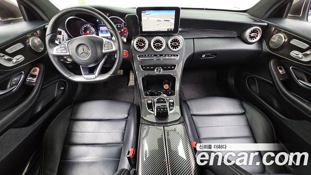 Mercedes-Benz C-Class — interior