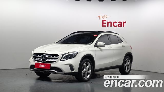 Mercedes-Benz GLA-Class