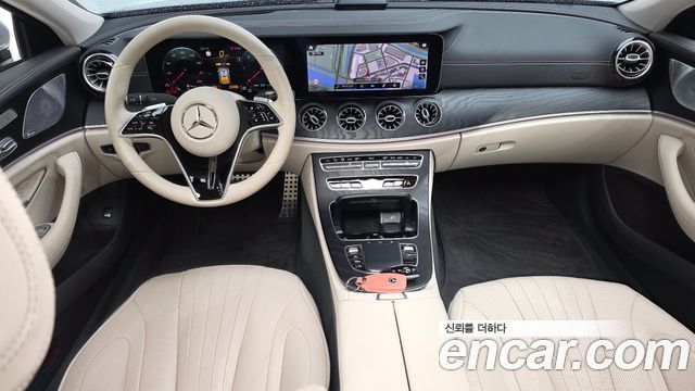 Mercedes-Benz CLS-Class — interior