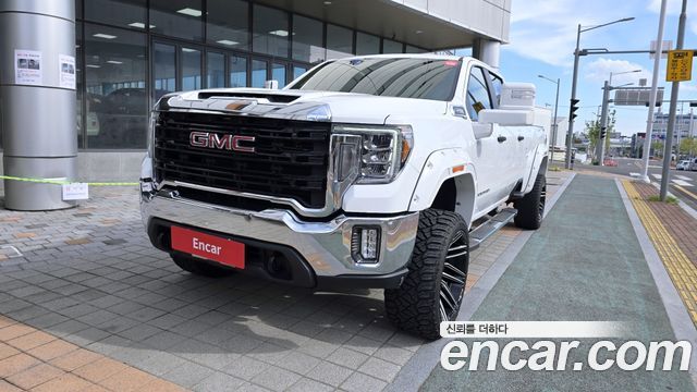 GMC Sierra — exterior