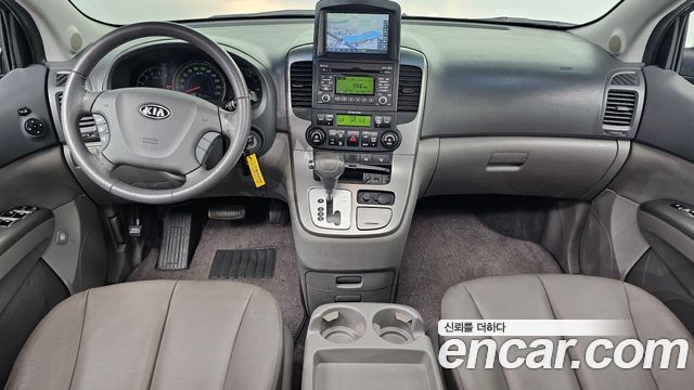 Kia Carnival — interior