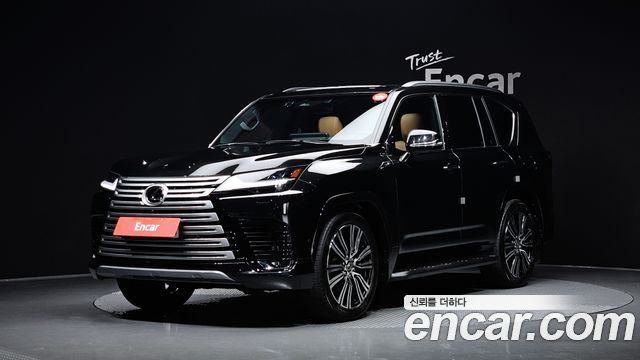 Lexus LX — exterior