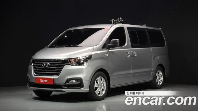 Hyundai Starex