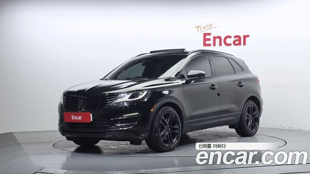 Lincoln MKC — exterior