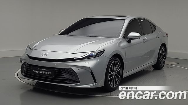 Toyota Camry — exterior