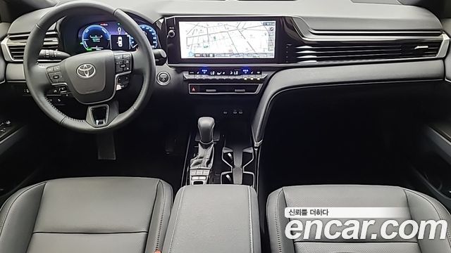 Toyota Camry — interior