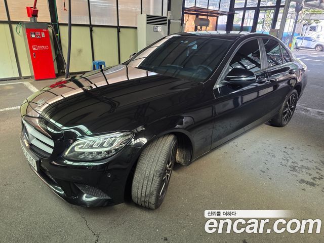Mercedes-Benz C-Class — exterior