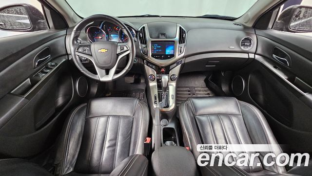 Chevrolet Korea Cruze — interior