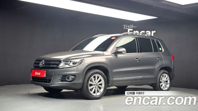 Volkswagen Tiguan — exterior