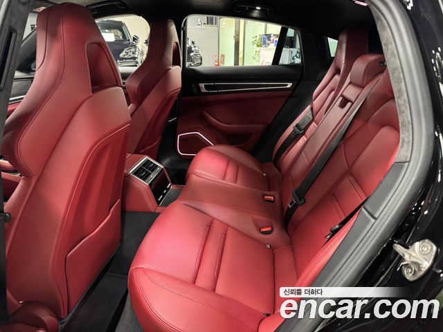 Porsche Panamera — interior