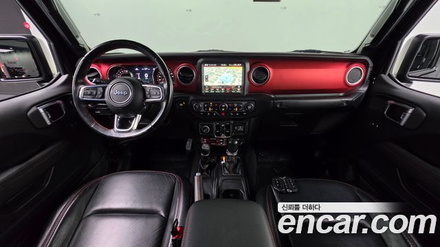 Jeep Gladiator — interior