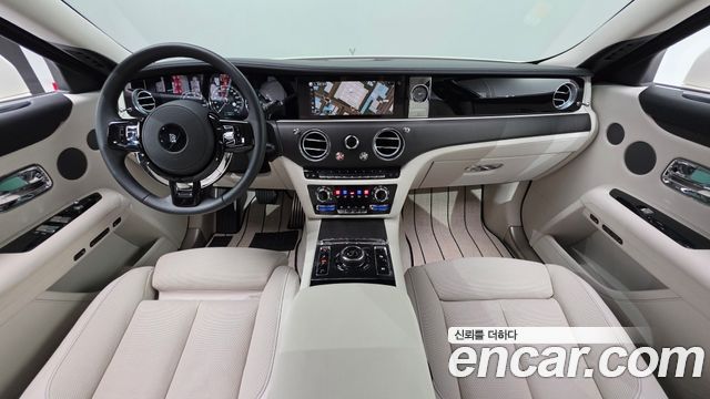 Rolls-Royce Ghost — interior