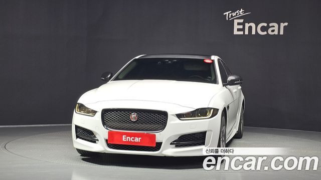Jaguar XE — exterior