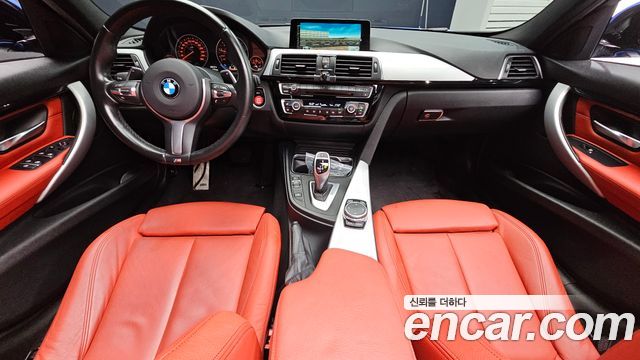 BMW 3 Series — interior