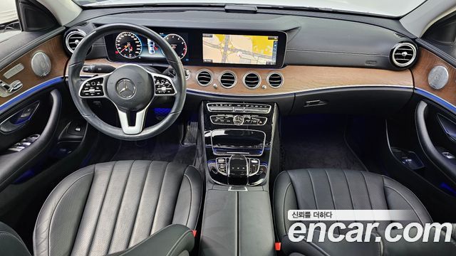 Mercedes-Benz E-Class — interior