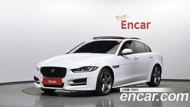 Jaguar XE — exterior