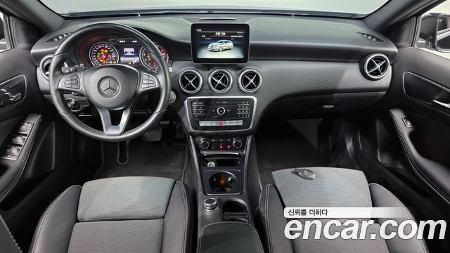 Mercedes-Benz A-Class — interior