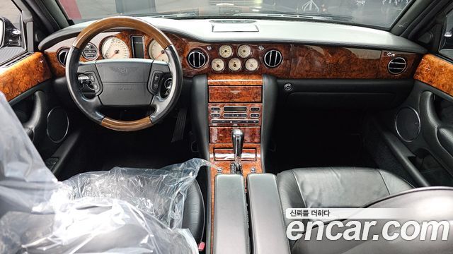 Bentley Arnage — interior