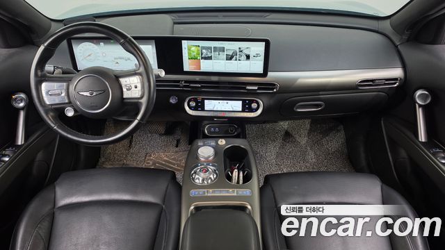 Genesis GV60 — interior