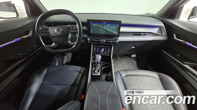 KG Mobility Torres — interior