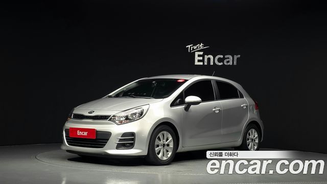 Kia Pride — exterior