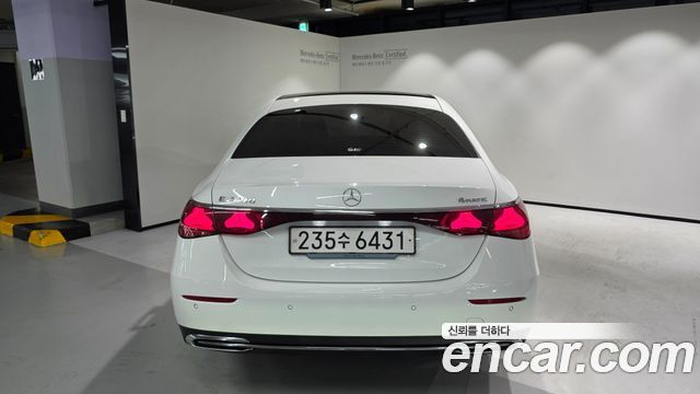 Mercedes-Benz E-Class — interior