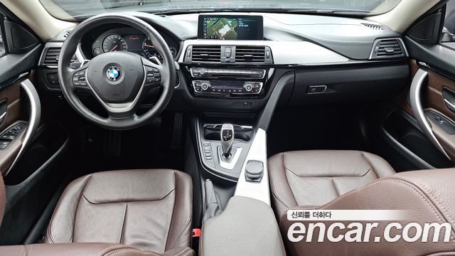 BMW 4 Series — interior