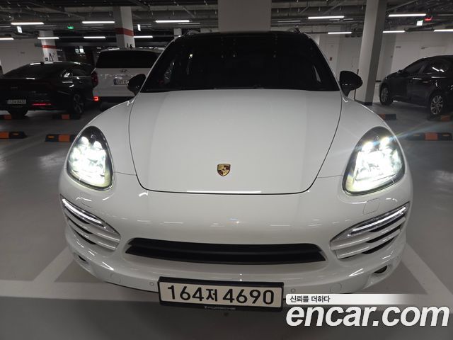 Porsche Cayenne — exterior