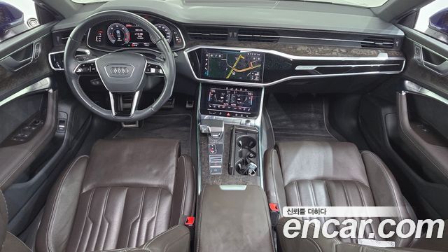 Audi A7 — interior
