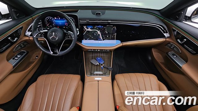 Mercedes-Benz E-Class — interior