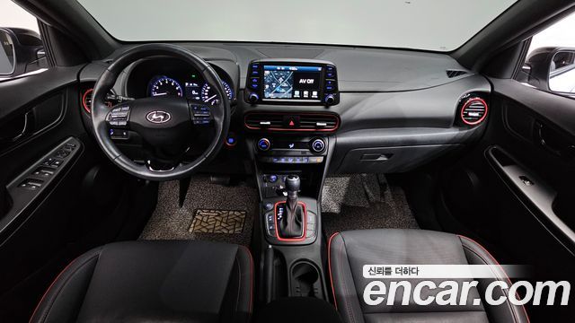 Hyundai Kona — interior