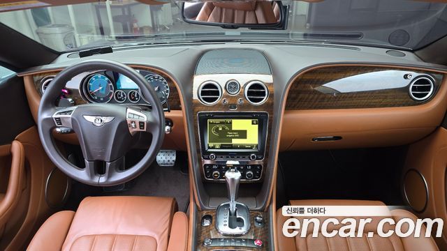 Bentley Continental — interior