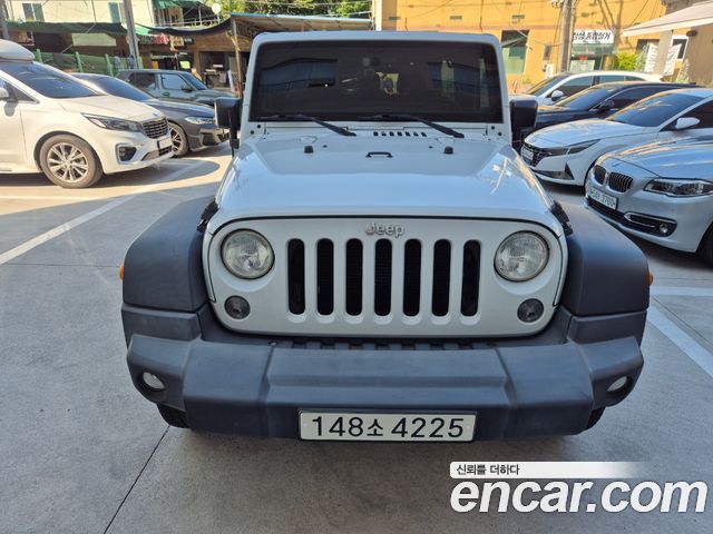 Jeep Wrangler — exterior