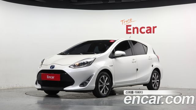 Toyota Prius — exterior