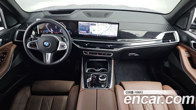 BMW X5 — interior