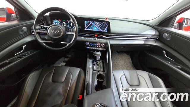 Hyundai Avante — interior