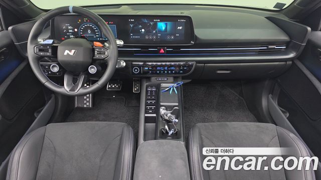 Hyundai IONIQ 6 — interior