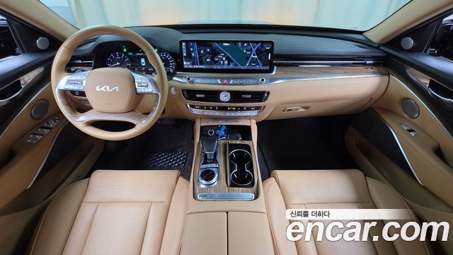 Kia K9 — interior