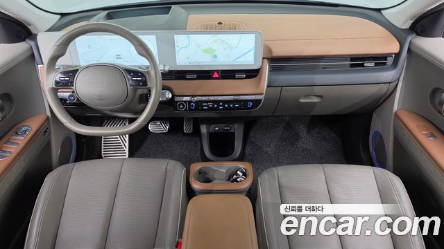 Hyundai IONIQ 5 — interior