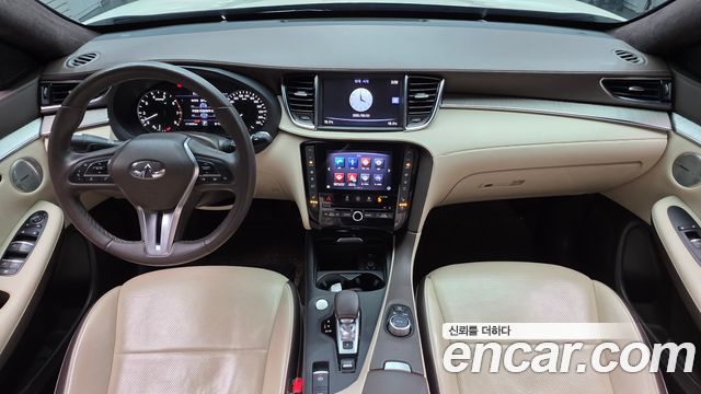 Infiniti QX50 — interior