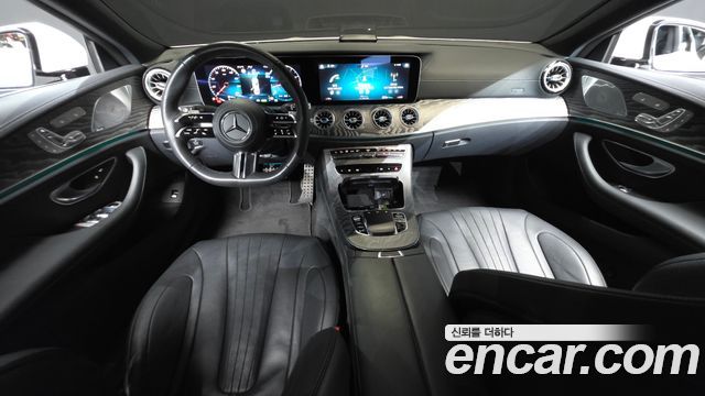 Mercedes-Benz CLS-Class — interior