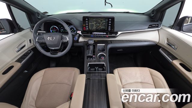 Toyota Sienna — interior
